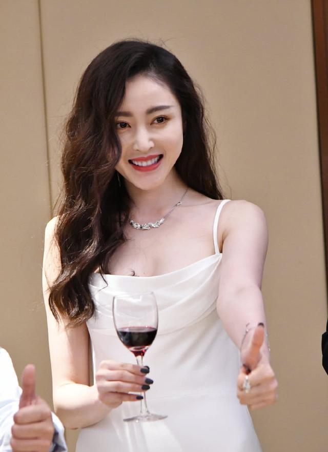 张天爱健身日常_娱乐圈 健身 明星_健身狂魔女艺人