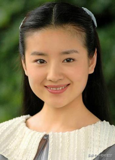 表面“清纯玉女”，实则却“渣到不行”！这4位女星一个比一个乱