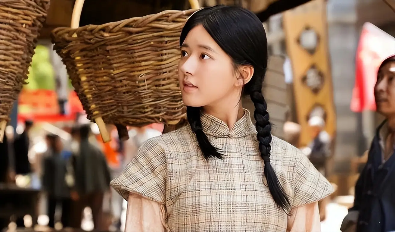 娱乐圈文盲明星 翟天临学历造假 刘浩存演员素养_假学历女明星